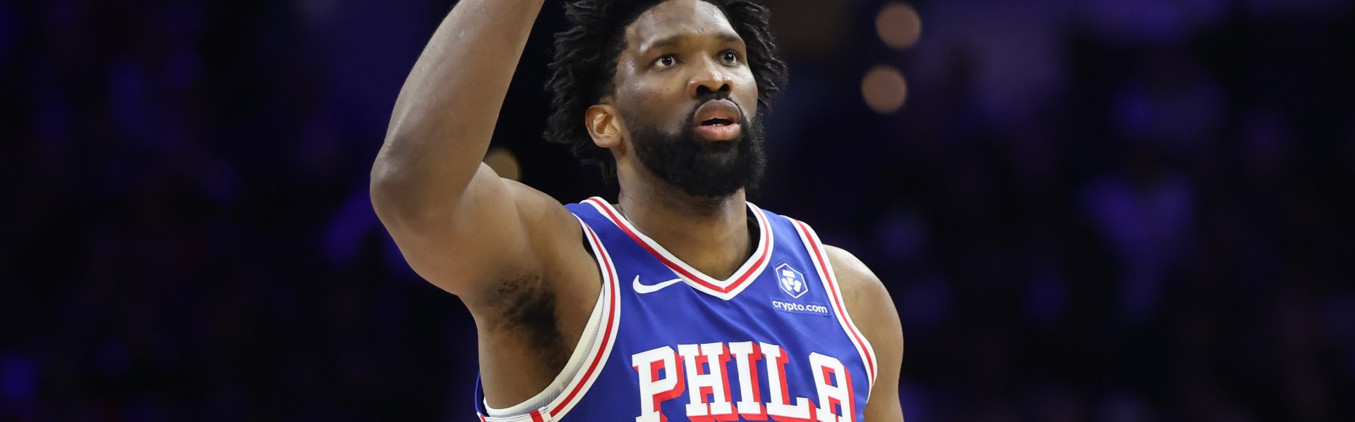 开云首页入口-很亏！首节末恩比德造成犯规 猛龙选择挑战但失败了