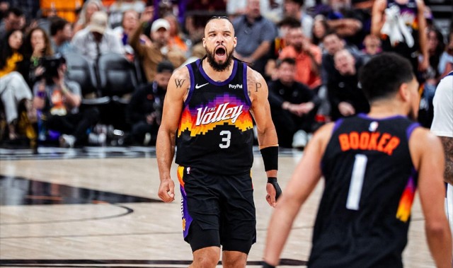 开云官网首页-狄龙28分格林伤退，太阳锁西部第七！湖人隔空获利好+火箭迎挑战