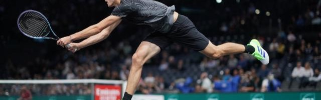 开云首页入口-兹维列夫一场胜利达两成就 半决赛将战梅德维德夫